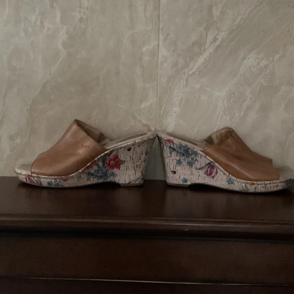 b.o.c. Tan Floral Wedge Sandals